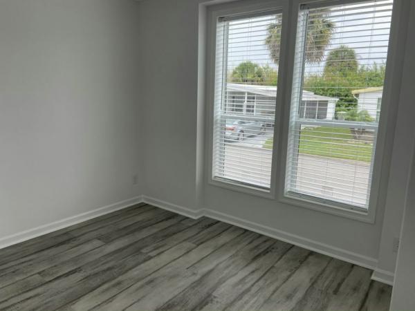 2025 Skyline - Ocala Bal Harbour w/ Den Mobile Home