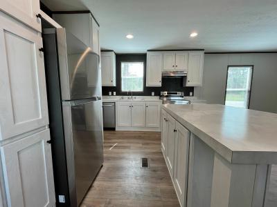 Photo 4 of 27 of home located at 102 Eloise #El102 Conroe, TX 77301