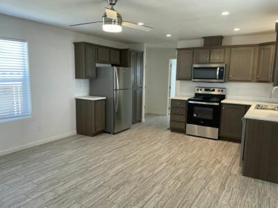 Photo 2 of 11 of home located at 10701 N. 99th Ave. #8 Peoria, AZ 85345
