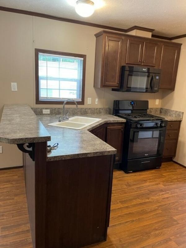 2016 EAGLE RIVER 171 LC-48J8001  Home