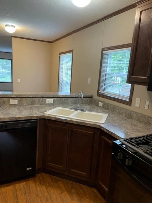 2016 EAGLE RIVER 171 LC-48J8001  Home
