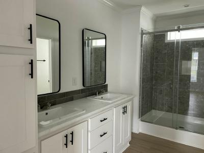 Photo 3 of 20 of home located at 748 Arbor Estate Way Plant City, FL 33565