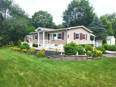 Photo 4 of 28 of home located at 10 Redstone Street Southington, CT 06489