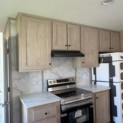 Photo 3 of 8 of home located at 2319 Greensburg Rd Campbellsville, KY 42718