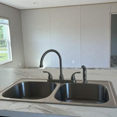 Photo 5 of 8 of home located at 2319 Greensburg Rd Campbellsville, KY 42718