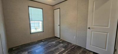 Photo 5 of 13 of home located at 31 Victoria Lane Lake Placid, FL 33852