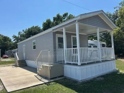 Photo 3 of 14 of home located at 6941 Macdonald Court, Lot 29 Zephyrhills, FL 33541