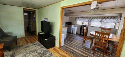 Photo 5 of 25 of home located at 7820 Wire Road 246 Zephyrhills, FL 33540