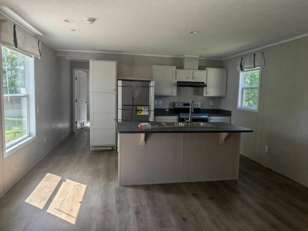 2025 Fairmont Homes Velocity Mobile Home