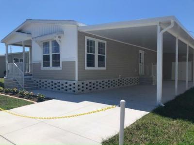 Photo 2 of 14 of home located at 1104 Jacaranda Court Naples, FL 34110