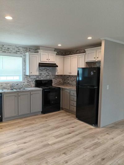Photo 5 of 12 of home located at 9853 Sackett Dr., Lot 26 Brownsburg, IN 46112