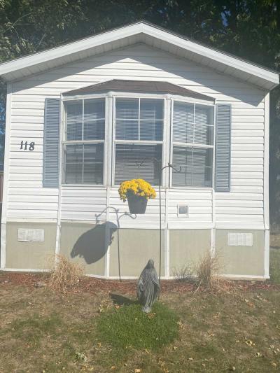 Photo 2 of 16 of home located at 118 Kingsway Dr North Mankato, MN 56003