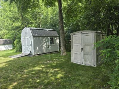 Photo 4 of 10 of home located at 11 Herman Drive Battle Creek, MI 49017