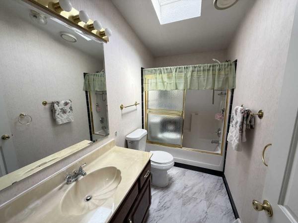 1995 Schult Creekwood Mobile Home