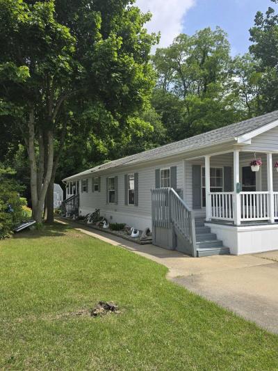 Photo 2 of 10 of home located at 11 Herman Drive Battle Creek, MI 49017