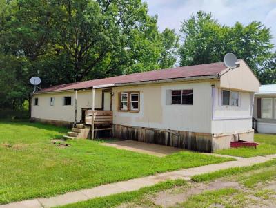 Mobile Home at 4285 N State Road 9 Lot 99 Howe, IN 46746