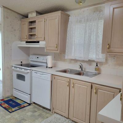 Photo 5 of 8 of home located at 319 Springtime Dr Sebring, FL 33870