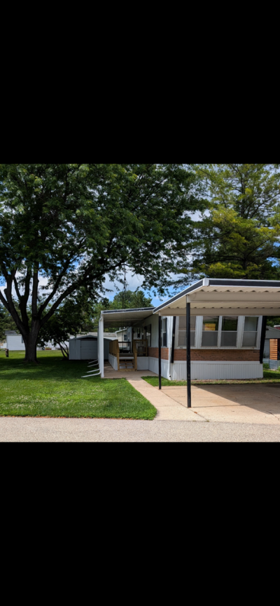 Mobile Home at 143 Waters Edge Circle Burlington, WI 53105
