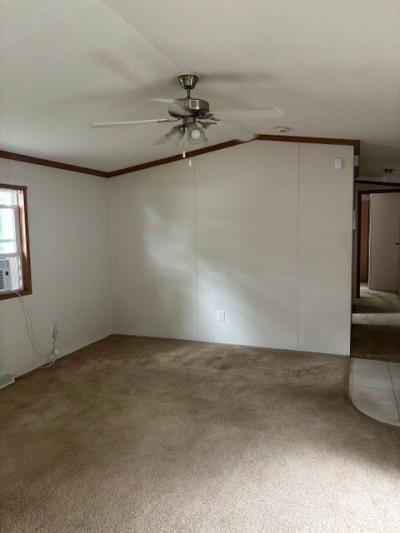 Photo 2 of 10 of home located at 43165 Marquette Ave #533 Sterling Heights, MI 48314