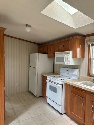 Photo 3 of 10 of home located at 43165 Marquette Ave #533 Sterling Heights, MI 48314