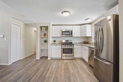 Photo 2 of 27 of home located at 320 E Mckellips Rd #46 Mesa, AZ 85201