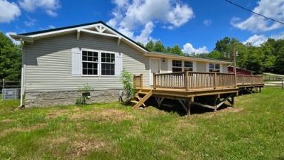 Mobile Home at 693 Windy Hill Rd Campton, KY 41301