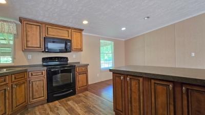 Photo 5 of 11 of home located at 693 Windy Hill Rd Campton, KY 41301