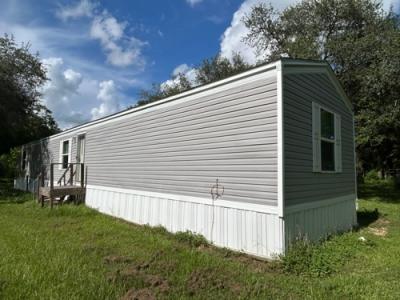 Photo 2 of 12 of home located at 394 10th Street Blessing, TX 77419