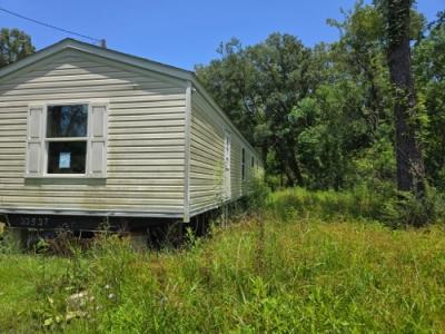 Mobile Home at 26490 Haynes Settlement Rd Springfield, LA 70462