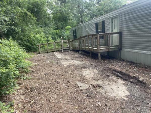 Photo 1 of 2 of home located at Lake Forest Mobile Home Park 2881 Sh 110 N Tyler, TX 75704