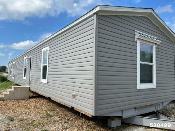 Photo 1 of 2 of home located at Hwy 59 Discount Homes, L.l.c. 18101 Linden Dr Neosho, MO 64850
