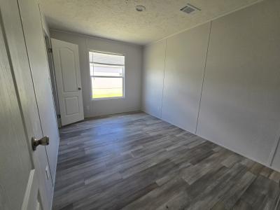 Photo 4 of 7 of home located at 141 Goldwater Drive Kyle, TX 78640