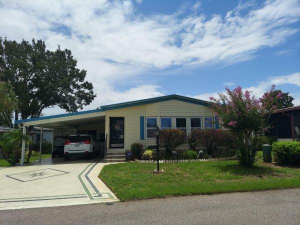 Photo 1 of 2 of home located at 12 Bahia Way Leesburg, FL 34788
