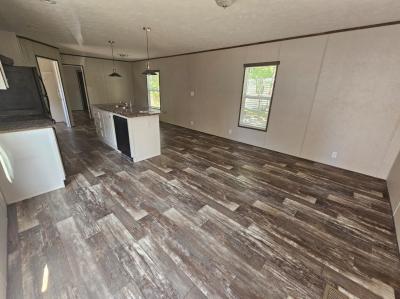 Photo 4 of 11 of home located at 5570 Connie Jean Road, #24 Jacksonville, FL 32222