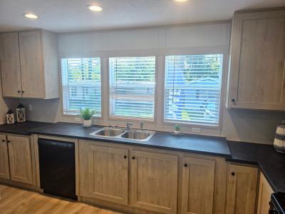 Photo 4 of 8 of home located at 3170 Calder Drive Jacksonville, FL 32250