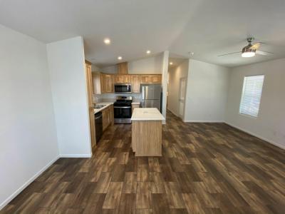 Photo 3 of 14 of home located at 7300 N. 51st Ave #H-116 Glendale, AZ 85301