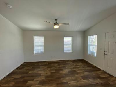 Photo 4 of 14 of home located at 7300 N. 51st Ave #H-116 Glendale, AZ 85301