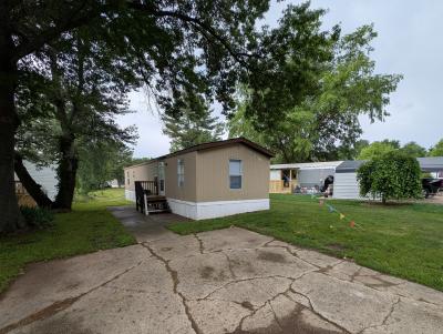 Photo 2 of 14 of home located at 444 N. Amy Drive Bellevue, IL 61604