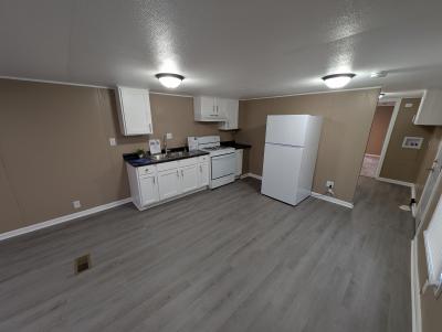 Photo 5 of 14 of home located at 444 N. Amy Drive Bellevue, IL 61604