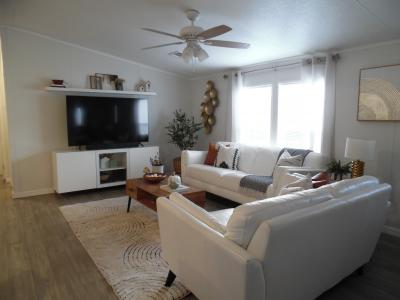 Photo 5 of 34 of home located at 14031 Sycamore Tree Drive Orlando, FL 32828