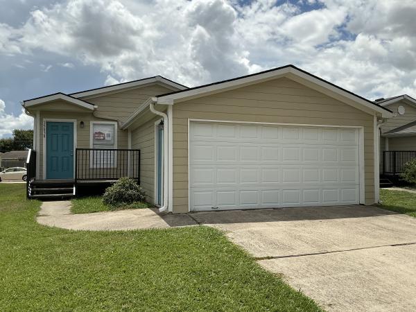 Photo 1 of 2 of home located at 15838 Reddy Lane Houston, TX 77053