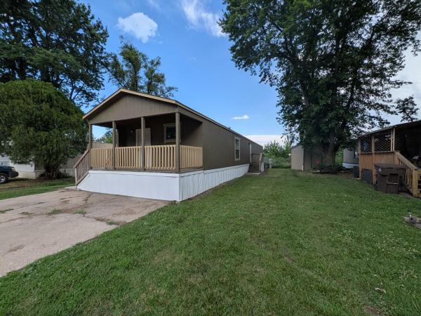 Photo 1 of 2 of home located at 117 NE Coachlight Dr. Topeka, KS 66617