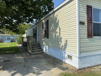 Mobile Home at 2327 Cascade Flint, MI 48504