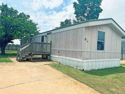 Mobile Home at 605 N. 20th St. Slaton, TX 79364