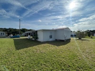 Photo 4 of 14 of home located at 245 Gardenia Fruitland Park, FL 34731
