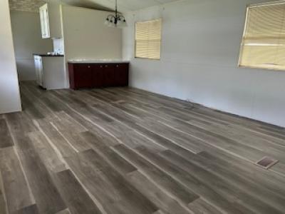 Photo 5 of 12 of home located at 33 Rose Drive Fruitland Park, FL 34731