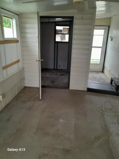 Photo 3 of 6 of home located at 3429 Freddie Way Avon Park, FL 33825