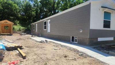 Photo 2 of 8 of home located at 437 Cedar Terrace Shakopee, MN 55379