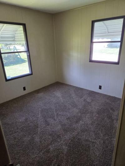 Photo 5 of 7 of home located at 3371 Sherwood Bay City, MI 48706