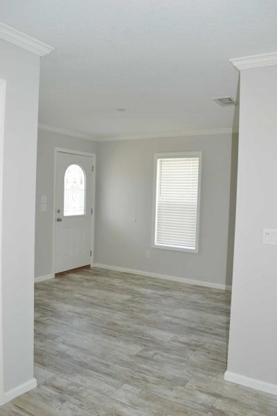 Photo 5 of 6 of home located at 385 Jacaranda Circle Venice, FL 34285